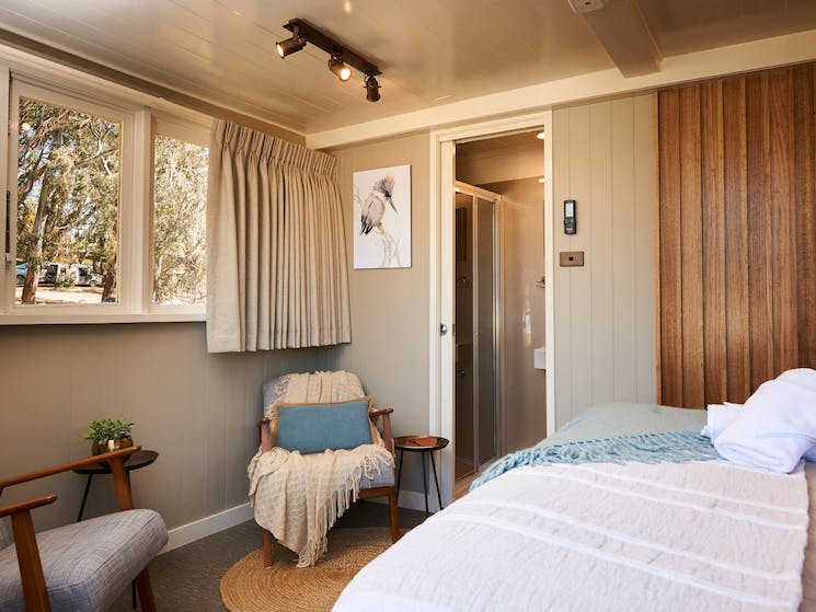 Murray River Paddlesteamers Echuca - Emmylou Suite